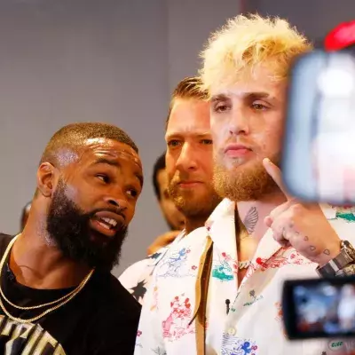 Jake Paul : Terrifié, il n'arrive pas à regarder Tyron Woodley dans les yeux lors du face à face 