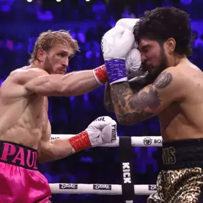 Logan Paul et Dillon Danis lors de leur combat le 14 octobre. 