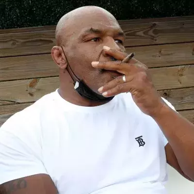 Mike Tyson a été aperçu en compagnie de Rick Ross et de Ric Flair. 
