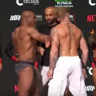 Mike Tyson gilfant Jake Paul