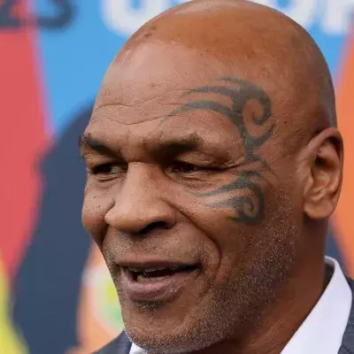 Mike Tyson sera présent dans le coin de Francis Ngannou pour le combat contre Tyson Fury. 