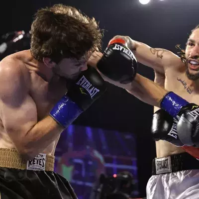 Nico Ali Walsh a rendu hommage à son grand-père en portant l'un de ses shorts lors du combat 