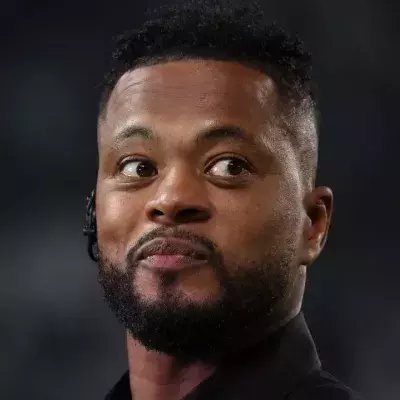 Patrice Evra va passer des terrains de foot aux rings de boxe. 