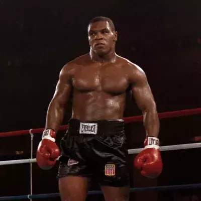 Mike Tyson lors de son combat contre Jose Ribalta en 1986. 