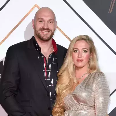 Tyson Fury accompagné de sa femme Paris. 