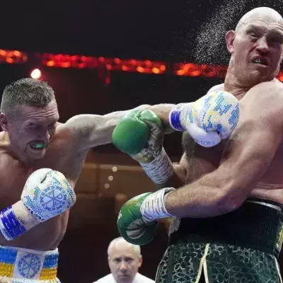 Usyk dans le ring contre Tyson Fury