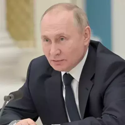 Vladimir Poutine lors d'une réunion avec les principaux acteurs économiques russes. 