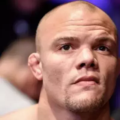 Anthony Smith