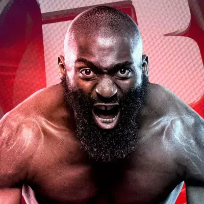 Cédric Doumbé de retour dans la cage au Bellator