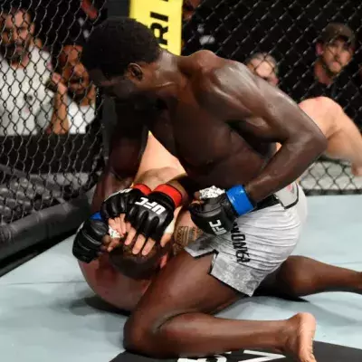 Jared Cannonier met KO Jack Hermansson