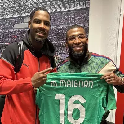Mike Maignan et Salahdine Parnasse à San Siro.