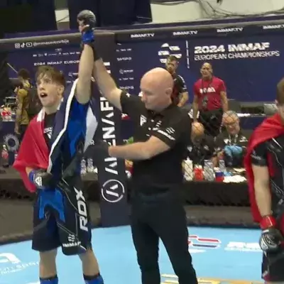 Paul Denis Navero s'est qualifié pour les quarts de finale de l'Euro de MMA après avoir battu Alexandre Rita. 