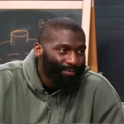 Cédric Doumbé dans ANGLE MORT #1