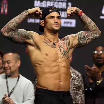 Dustin Poirier à la pesée de l'UFC 264 