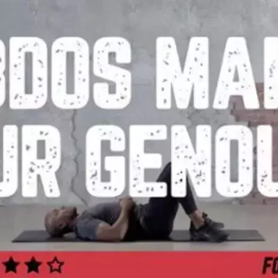 Abdos mains sur genou