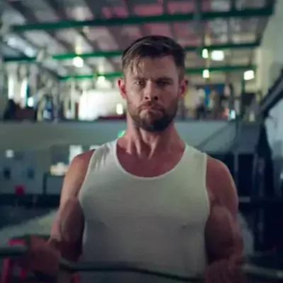 Chris Hemsworth vous donne des cours de sport gratuits en ligne
