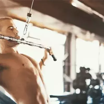 Les meilleurs mouvements de tirage pour votre dos
