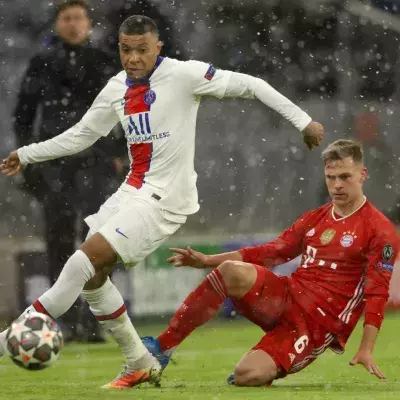 Kylian Mbappé : blessé au tibia lors de Bayern Munich-PSG, il donne des nouvelles de son état de santé 