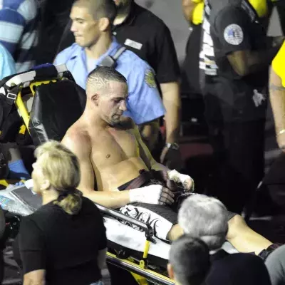 Un combattant de MMA "perd" son doigt dans la cage après un violent coup de pied 