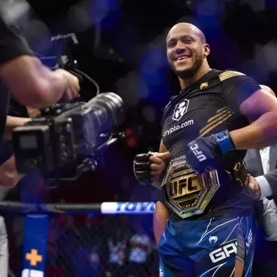 Ciryl Gane est champion intérimaire des poids lourds de l'UFC 