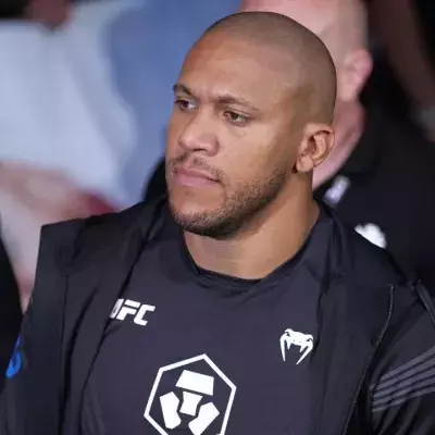 Ciryl Gane est de retour à l'entrainement après sa blessure contractée à l'UFC Paris. 