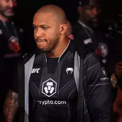 Ciryl Gane a été victime d'un cambriolage alors qu'il combattait Spivac à l'UFC Paris. 