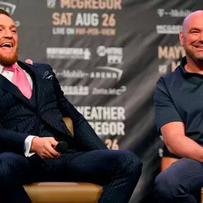 Conor McGregor et Dana White lors de la conférence de presse avant le combat de l'Irlandais face à Mayweather. 