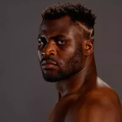 Francis Ngannou n'est pas satisfait de la gestion des sponsors de l'UFC. 