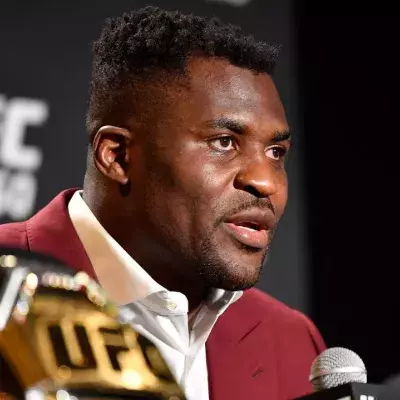 Francis Ngannou veut revenir à la compétition en juin 2023. 