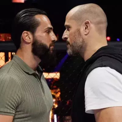 IbraTV et GregMMA dans la cage de l'Hexagone MMA. 
