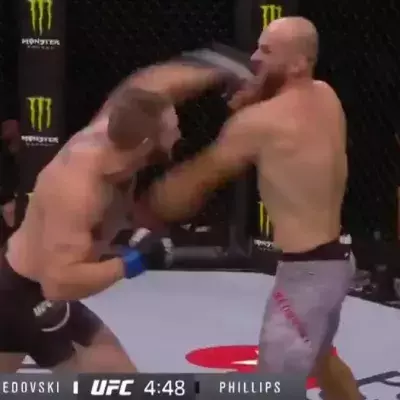 John Phillips met KO Alen Amedovski
