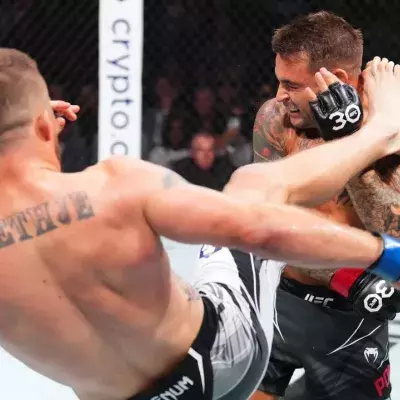 Justin Gaethje a mis KO Dustin Poirier en main-event de l'UFC 291. 