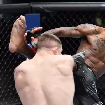 Kevin Holland face à Marvin Vetorri lors de l'UFC Vegas 23 