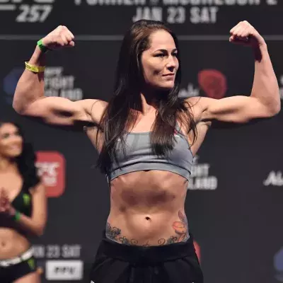 La combattante de MMA Jessica Eye lors de la pesée d'un évènement UFC 