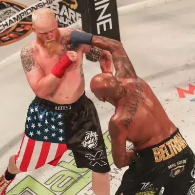 Le "Bare Knuckle" est une discipline où les boxeurs combattent à mains nues. 