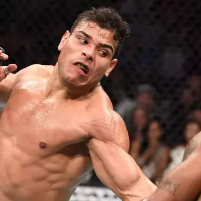 Paulo Costa possède un bilan de 13 victoires pour 2 défaites en MMA. 