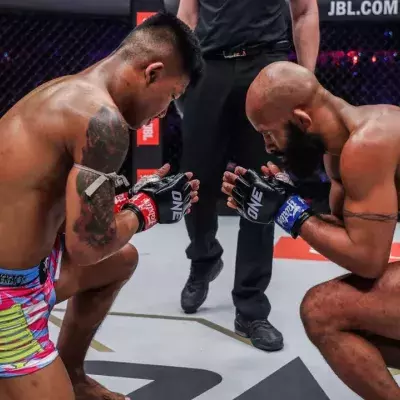 Rodtang et Demetrious Johnson se sont affrontés dans un combat aux règles très spéciales au One FC. 