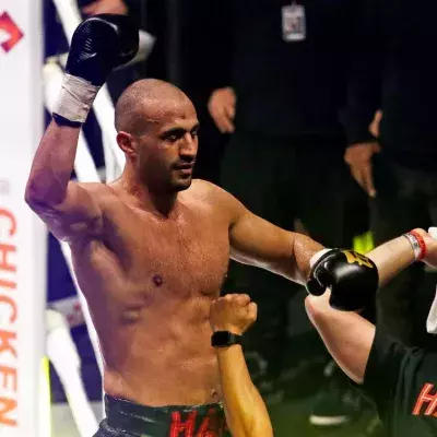 Badr Hari a infligé 92 KO dans sa carrière en kickboxing. 