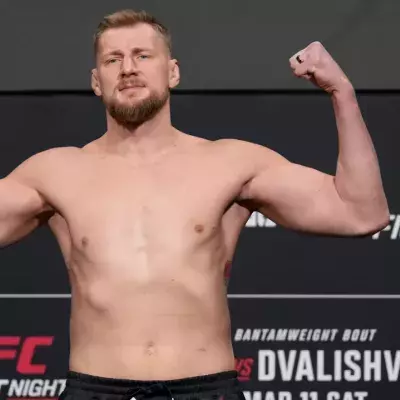 Alexander Volkov à la pesée.
