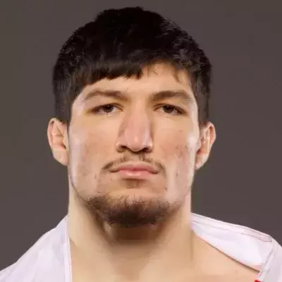 Baysangur Chamsoudinov pourrait filer à l'UFC après sa victoire au PFL contre Cédric Doumbé. 