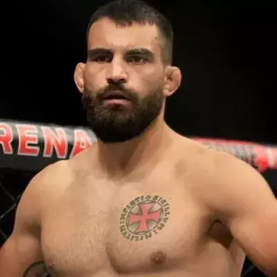 Benoit Saint-Denis dans le cage de l'UFC