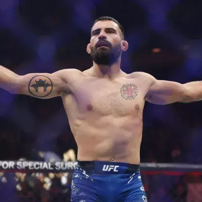 Benoit Saint-Denis dans le cage de l'UFC
