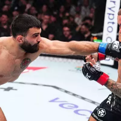 Benoit Saint-Denis profite de son combat contre Dustin Poirier pour gagner une place au classement de l'UFC. 