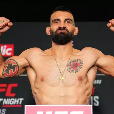 Benoit Saint-Denis s'est présenté à 70,8 kilos sur la balance lors de la pesée de l'UFC Paris 2024. 