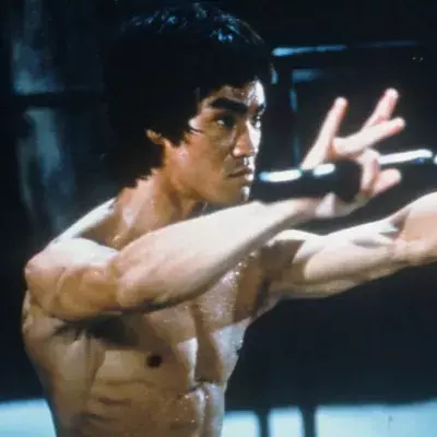 Bruce Lee est l'une des icônes des arts martiaux au cinéma. 