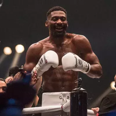 Cédric Doumbé après une victoire au Glory. 