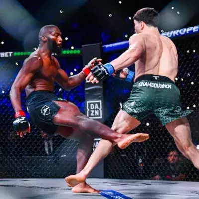 Cédric Doumbé a été vaincu par Baki au 3e round sur un arrêt de l'arbitre très controversé. 