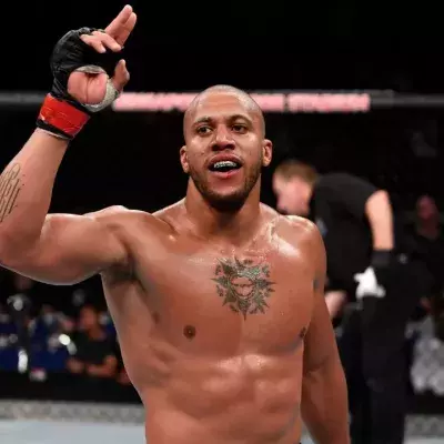 Ciryl Gane a conquis l'UFC depuis son arrivée en 2019. 