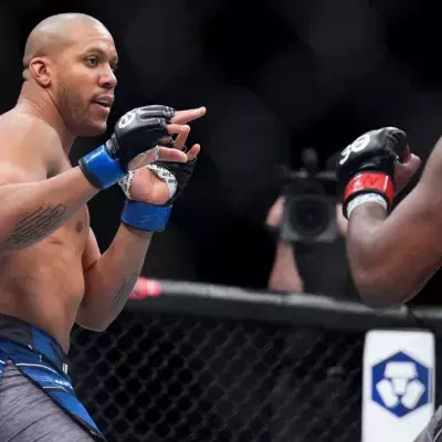 Ciryl Gane face à Jon Jones