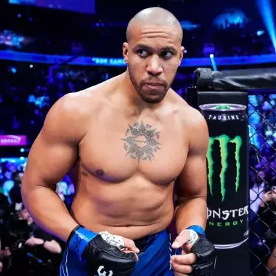 Ciryl Gane lors de l'UFC 285. 